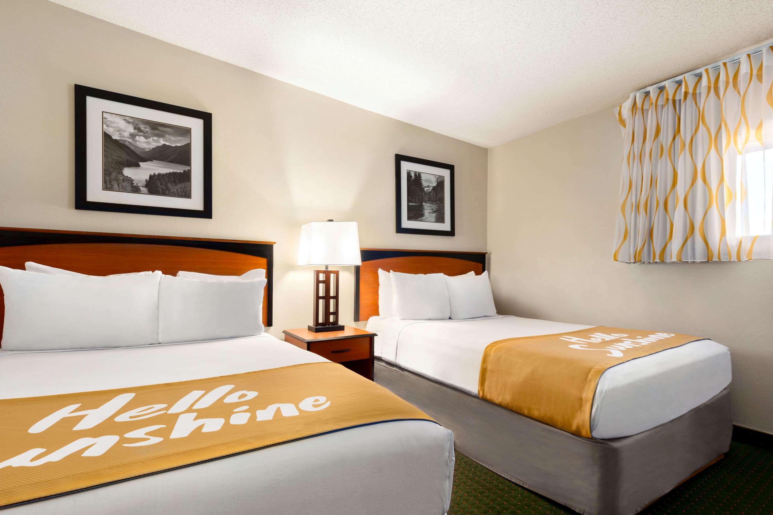 Days Inn By Wyndham Cortez Exterior photo